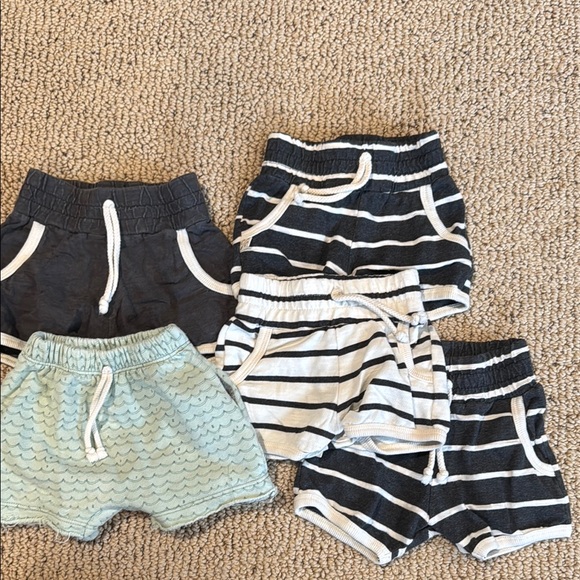 Striped and Solid Kids Shorts Set - Picture 1 of 1
